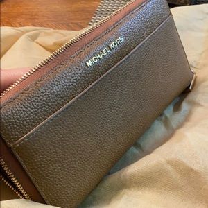 Michael Kors wallet